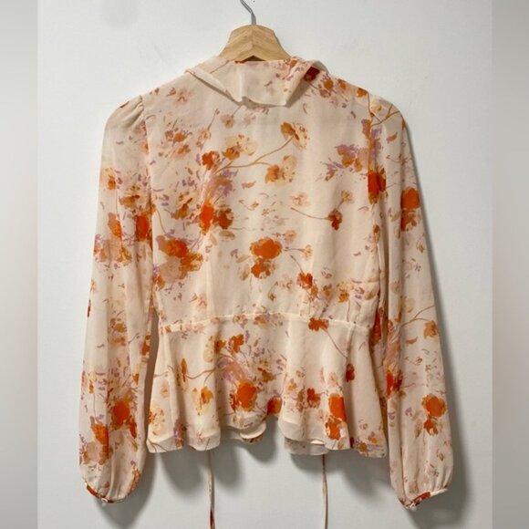 Aritzia Wilfred Nadine Floral Blouse XXS — 100% Polyester - Picture 4 of 10
